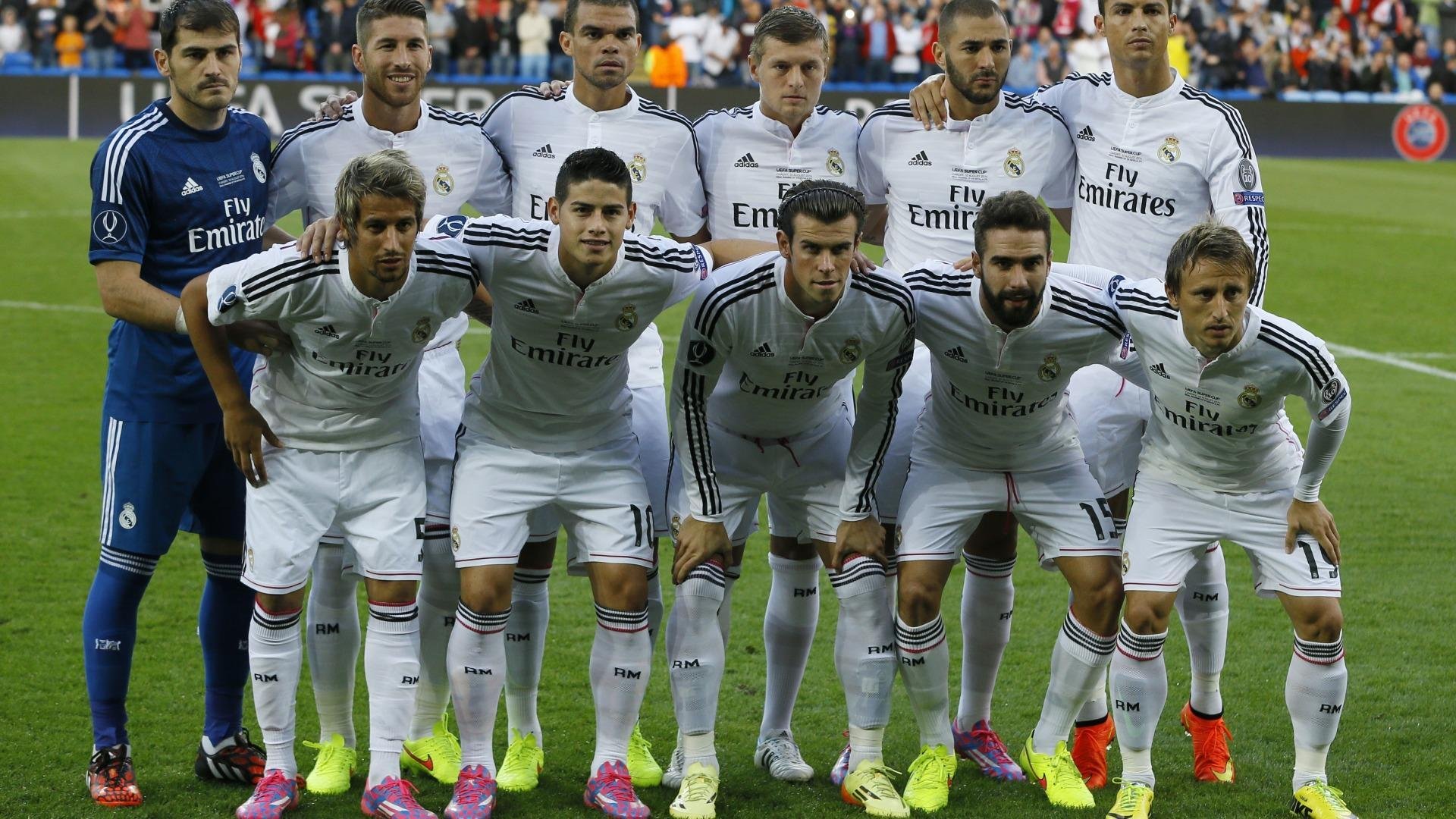 “费尔南多·比亚尔巴如何带领美洲狮队走向世界舞台的巅峰”